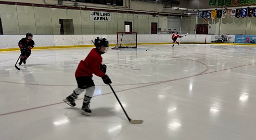 VIDEO: Lack of ice rinks is stifling the development of young hockey players
